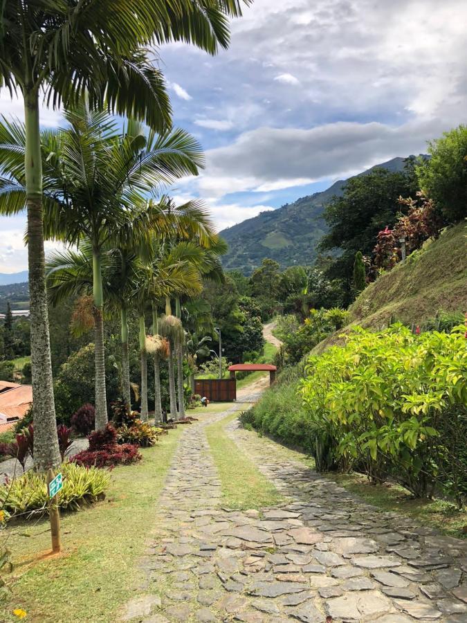Finca Hotel Tierra Verde Girardota Luaran gambar