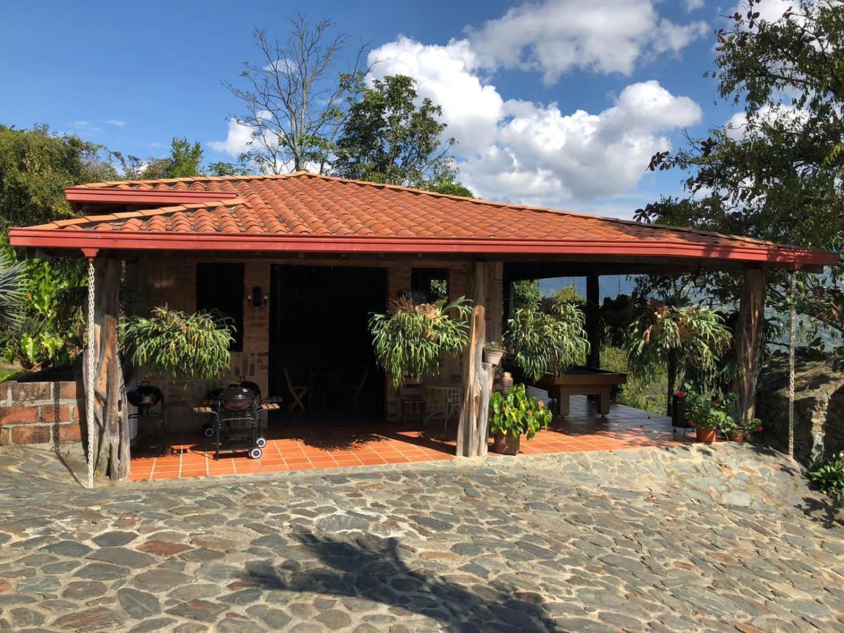 Finca Hotel Tierra Verde Girardota Luaran gambar