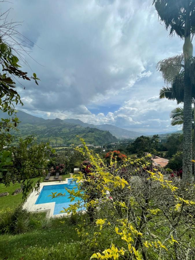 Finca Hotel Tierra Verde Girardota Luaran gambar